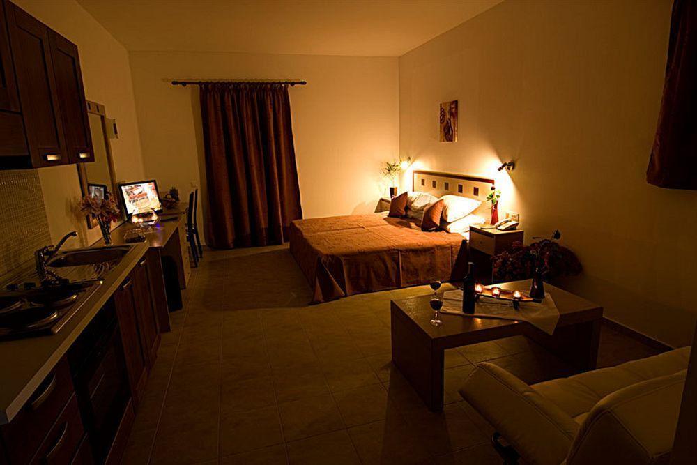 Lindos Blue Sky Aparthotel Bagian luar foto
