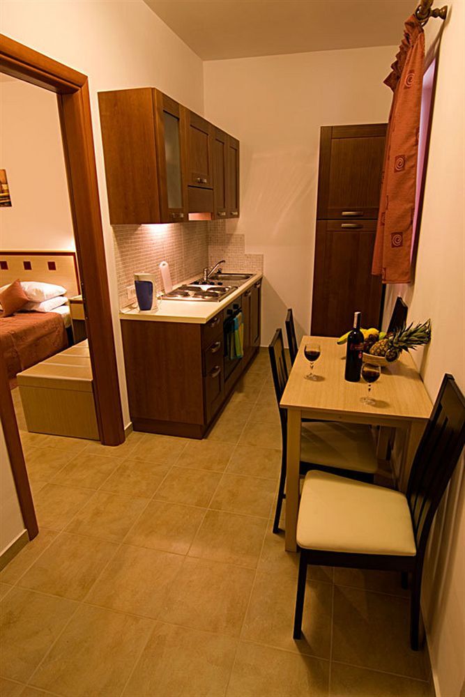 Lindos Blue Sky Aparthotel Bagian luar foto